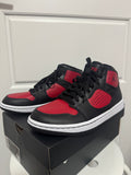 Jordan Access Black/Gym Red